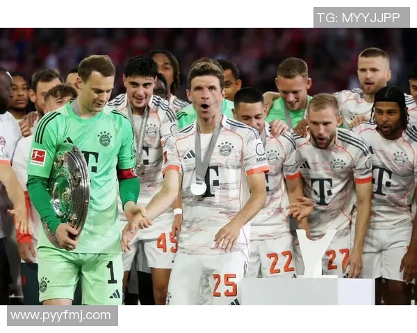 穆勒在德甲赛场梅开二度助力球队胜利展现超强状态