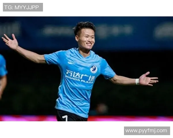 林良铭精彩头球助力大连英博赢得关键比赛胜利