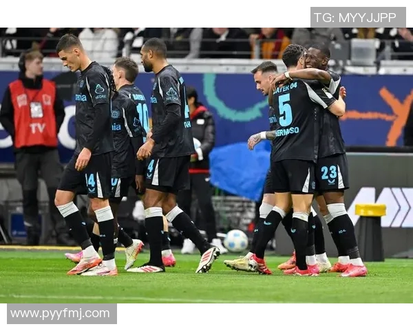 多特客场狂胜勒沃库森遭遇惨败 多特客场狂胜勒沃库森遭遇惨败